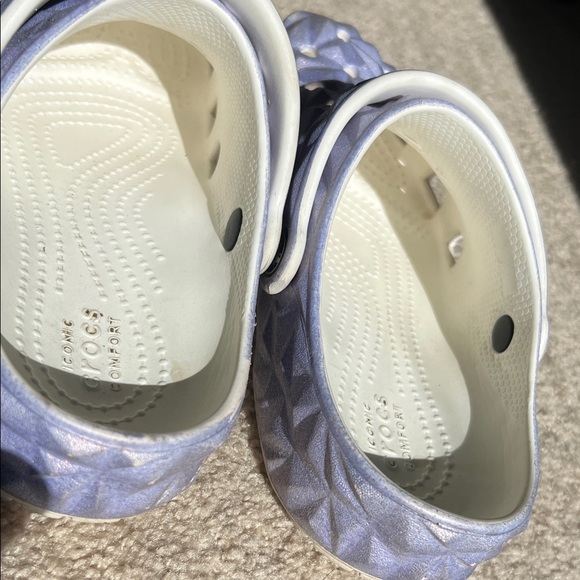 CROCS Kids' Iridescent Purple Clogs - Picture 4 of 8